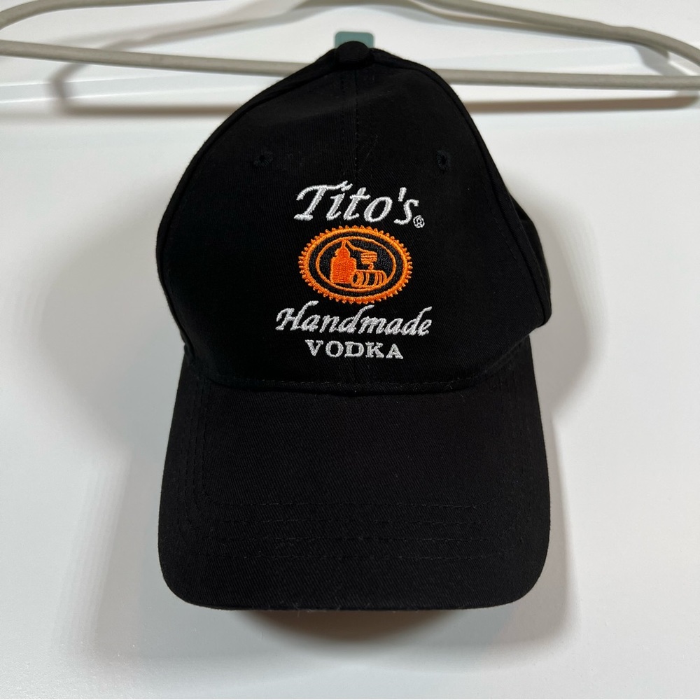 Tito’s Vodka Hat Black